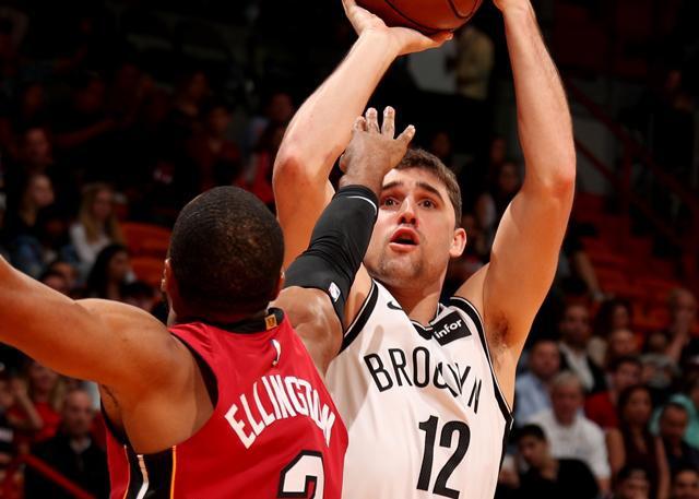 关于蒂姆新星比赛局势复杂表现突出，篮网前途光明！赛场气氛高涨的信息